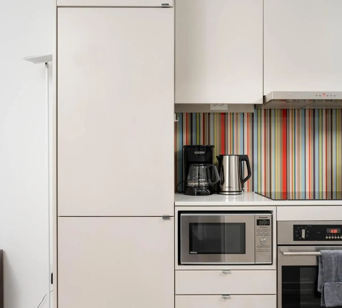 1Bd Next To Queen St - Most Ideal Location Toronto