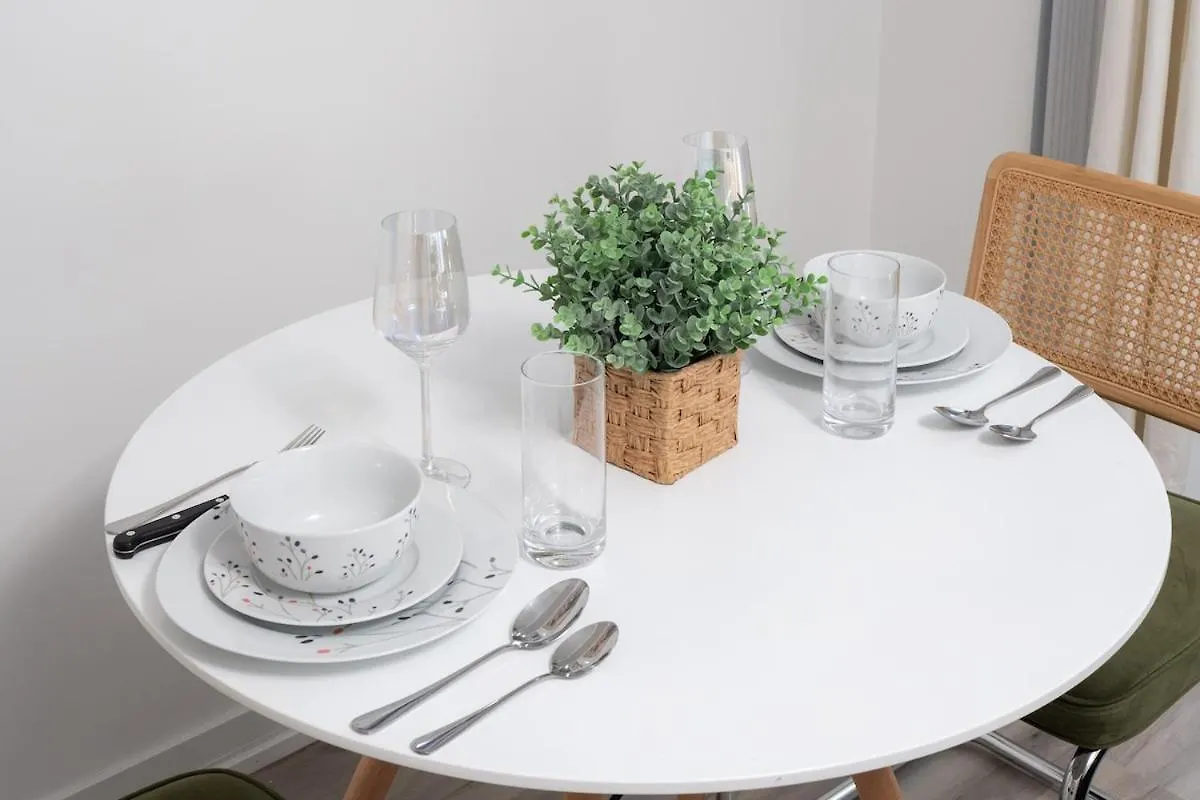 Apartment 1Bd Next To Queen St - Most Ideal Location Toronto